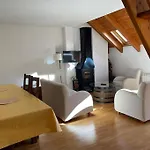 Familiar En Benasque Lägenhet Eriste