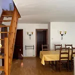 Familiar En Benasque Lägenhet