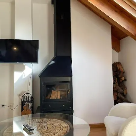 Familiar En Benasque Apartamento Eriste