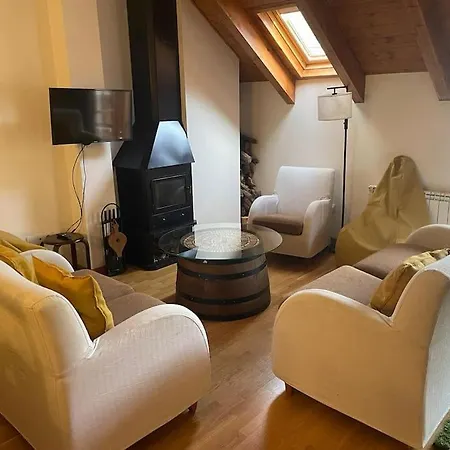 Familiar En Benasque شقة *