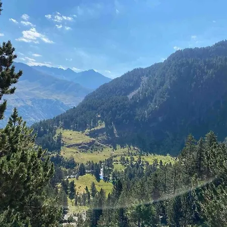 Familiar En Benasque Lägenhet Eriste