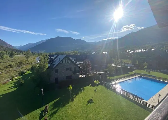 Familiar En Benasque Lägenhet *